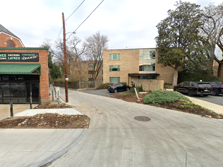 Photo of 3505 Connecticut Ave. NW - Sam's Park and Shop Lot