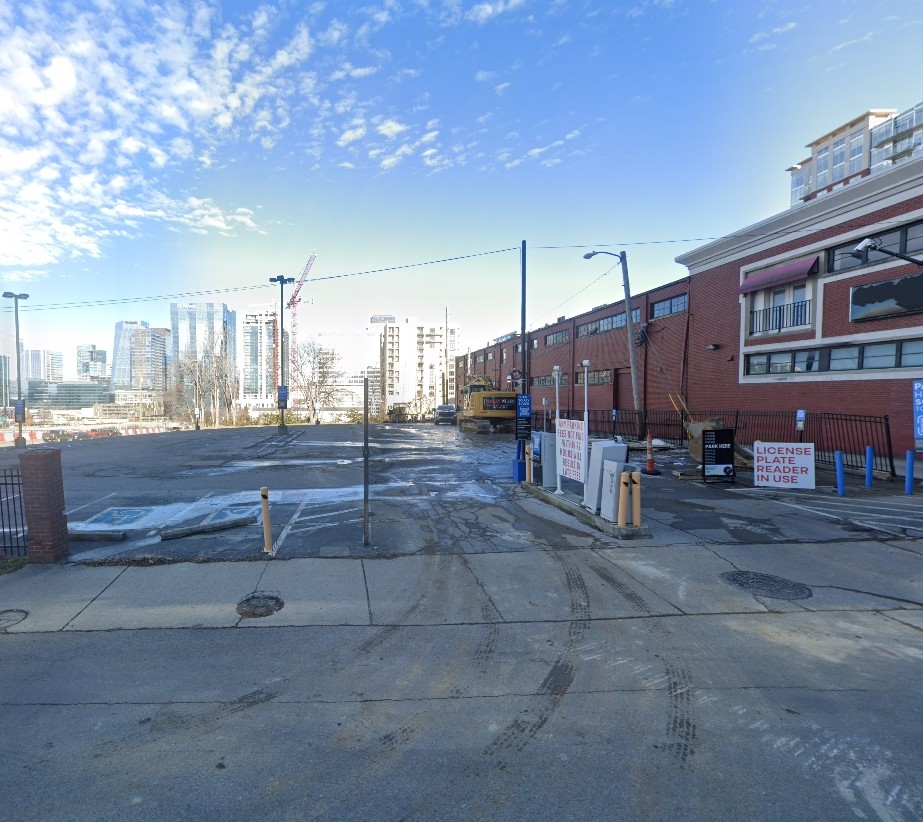 Photo of 300 16th Ave. S - Shoes Lot