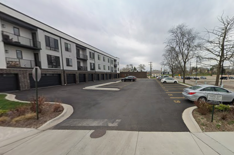 Photo of 422 2nd St. (5117 Fairview Ave.) - Spot #2