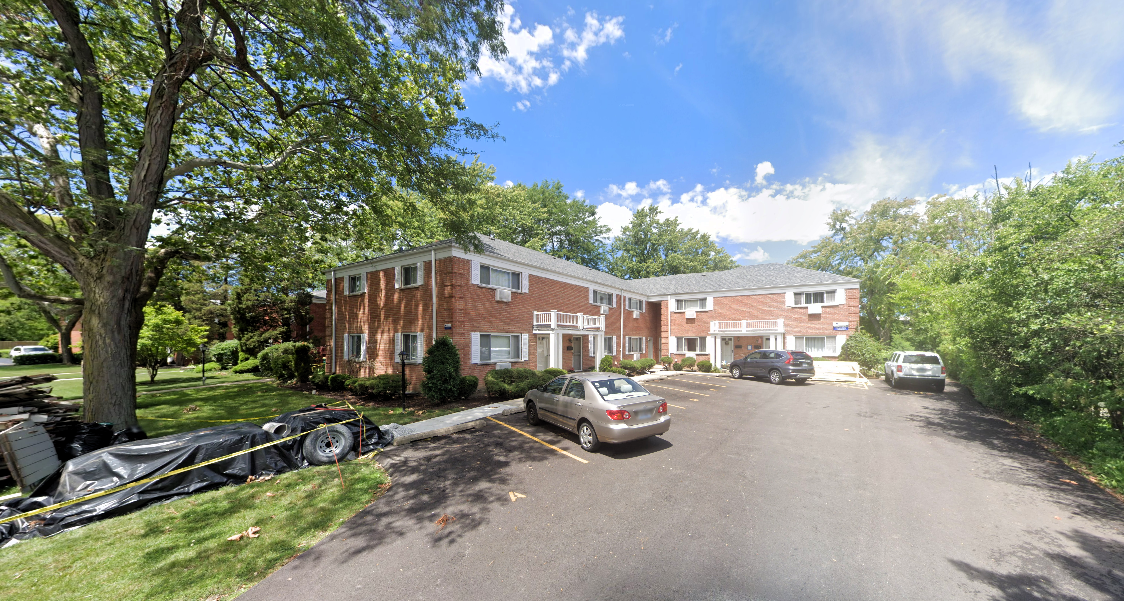 Photo of 1340 Greenwillow Ln. - Spot #A