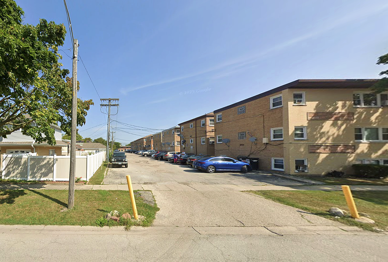Photo of 4904 N Harlem Ave. - Spot #5
