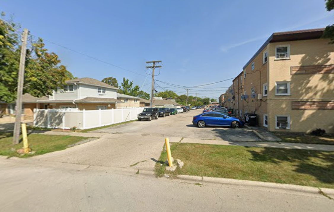 Photo of 4932 N Harlem Ave. - Spot #5