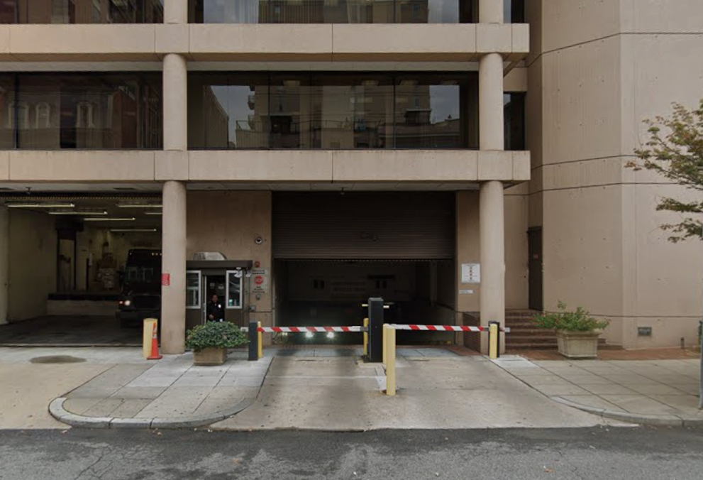 Photo of 520 G St. NW (600 5th St. NW) - Garage (Lot #1030)
