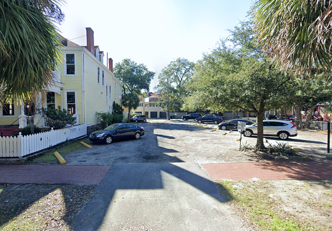 Photo of 215 E Huntingdon St. - Lot