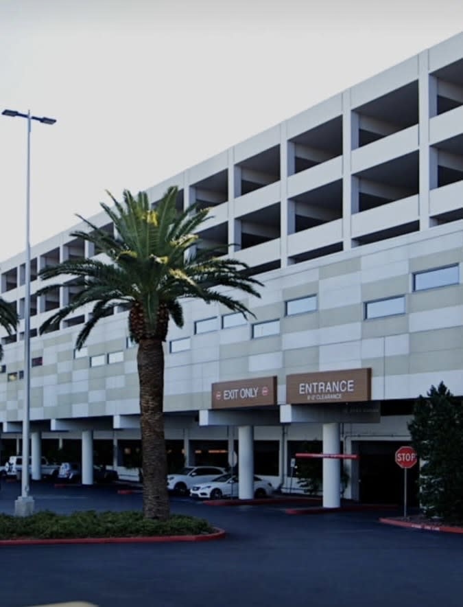 Photo of 4831 W Flamingo Rd. - West Lot