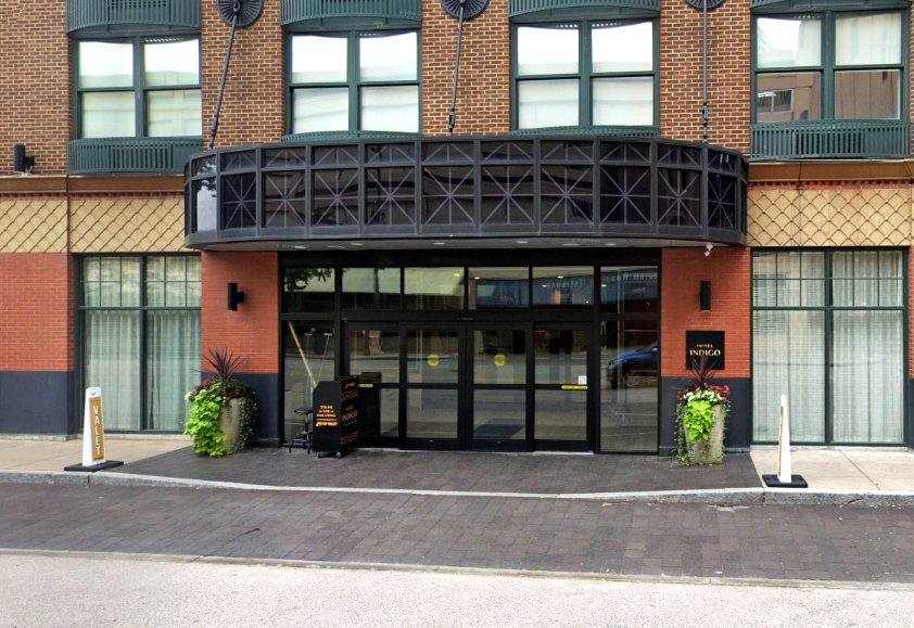 Photo of 651 Huron Rd. E - Hotel Indigo Valet Stand