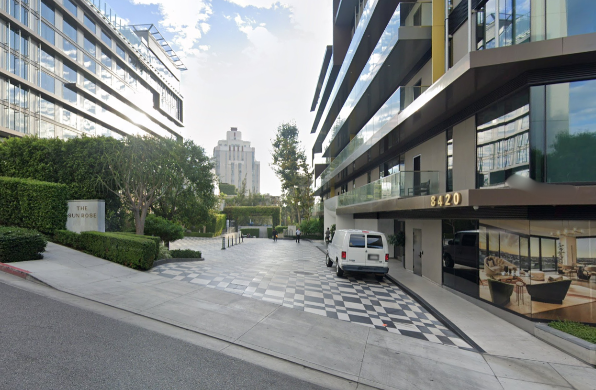 Photo of 1361 N Olive Dr. (8430 Sunset Blvd.) - The Sun Rose West Hollywood Hotel Valet Stand