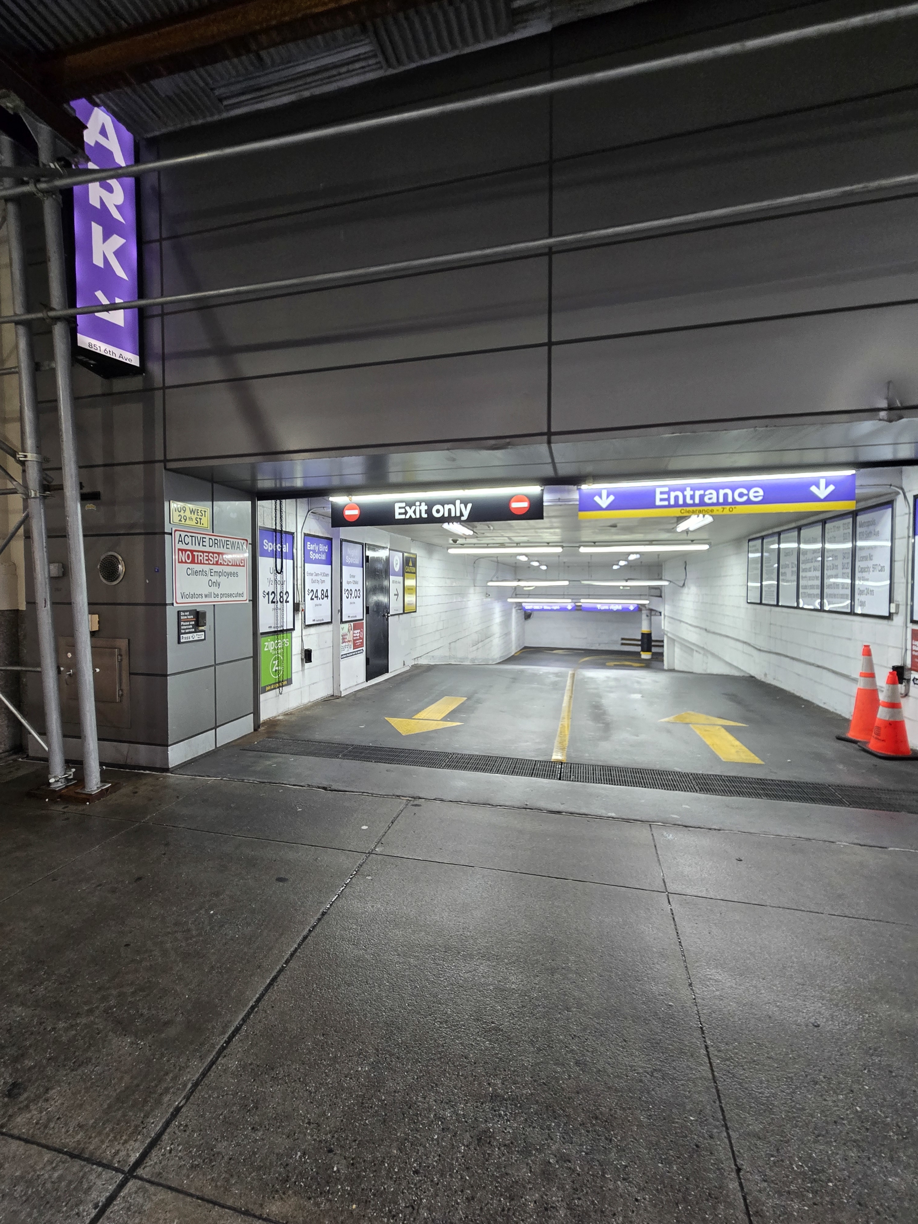 Photo of 109 W 29th St. (106 W 30th St.) - Kimpton Hotel Eventi Garage