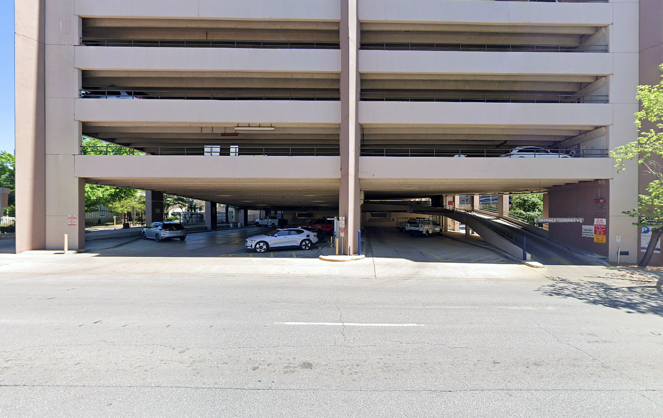 Photo of 306 W 8th St.(307 W 8th St.) - Lavaca Garage (Lot 10312)