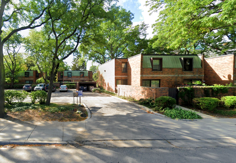 Photo of 1305 W Harrison St. (1260 W Westgate Ter.) - Spot #17 & #21