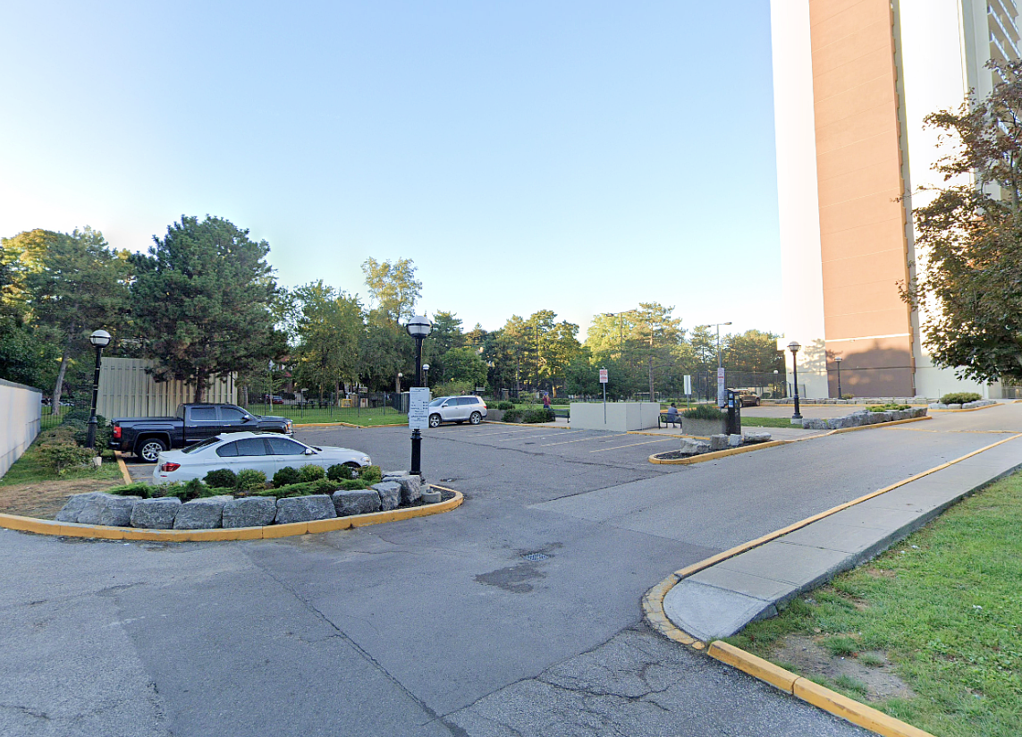 Photo of 110 Erskine Ave. - Lot