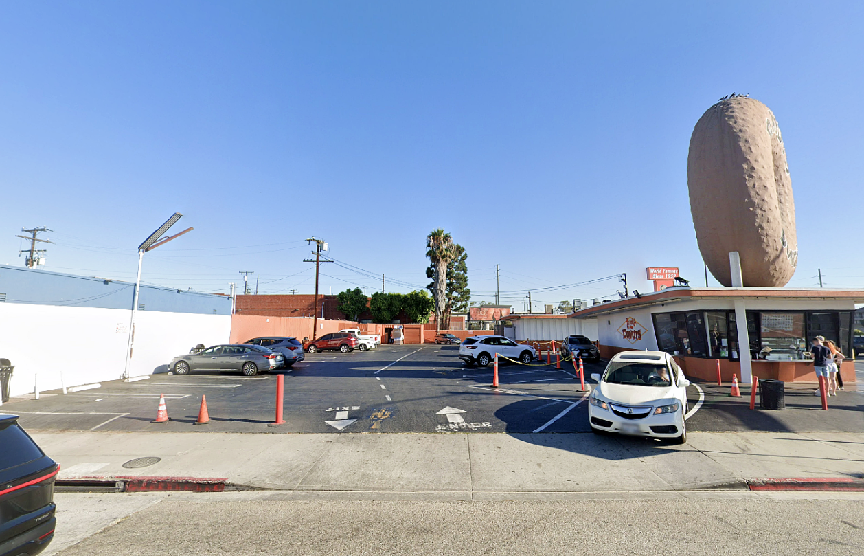 Photo of 811 W Manchester Blvd. - Lot