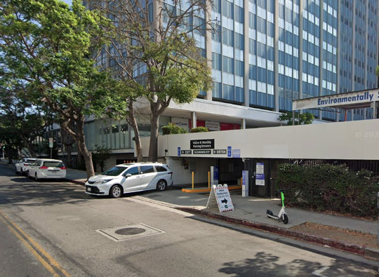 Photo of 664 S Harvard Blvd.