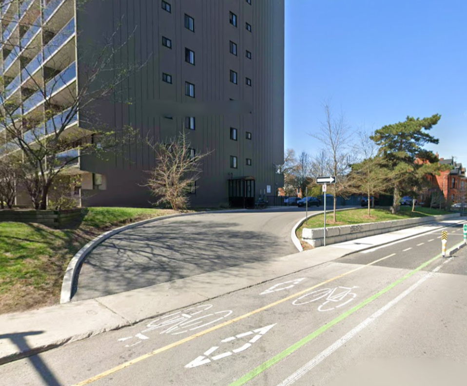 Photo of 174 Hunter St. E (100 Ferguson Ave. S) - Lot