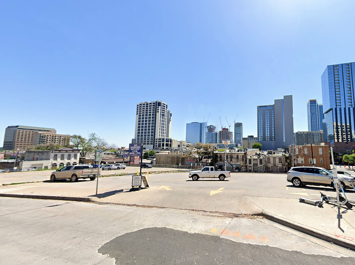 Photo of 301 E 7th St. - Southwest Towers Lot