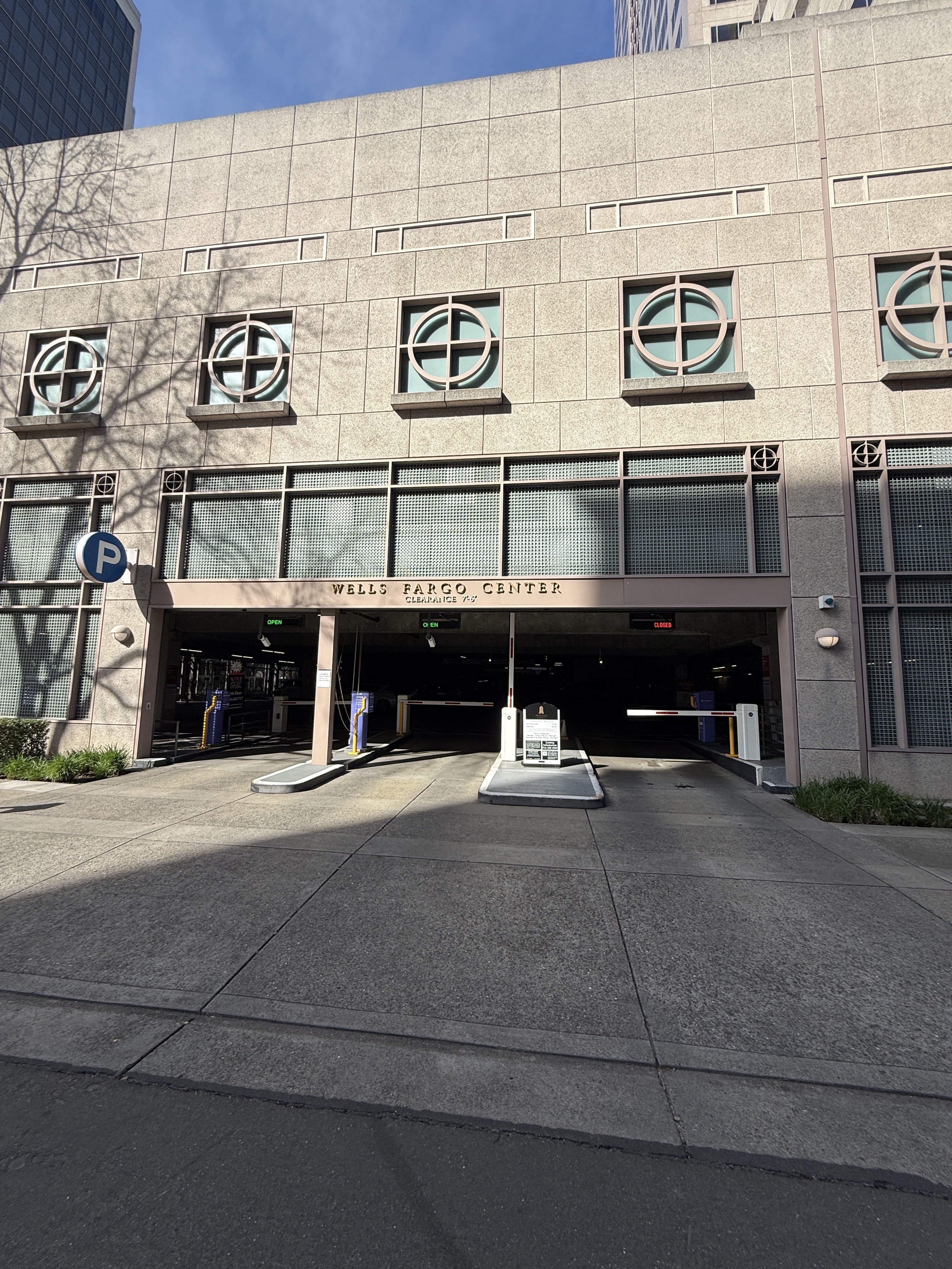 Photo of 1312 5th St. - (400 Capitol Mall) - Wells Fargo Center Garage