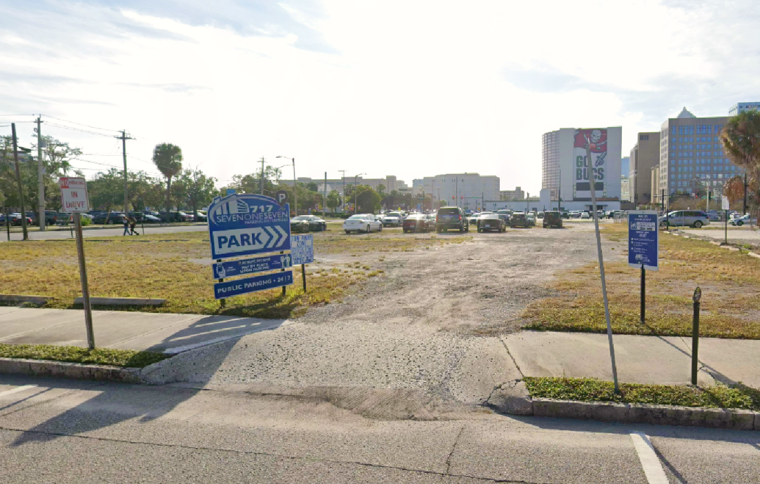 Photo of 611 E Harrison St. - Lot