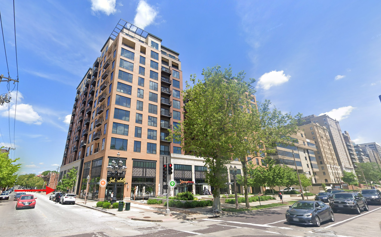 Photo of 222 N Euclid Ave. (210 N Euclid Ave.) - Garage
