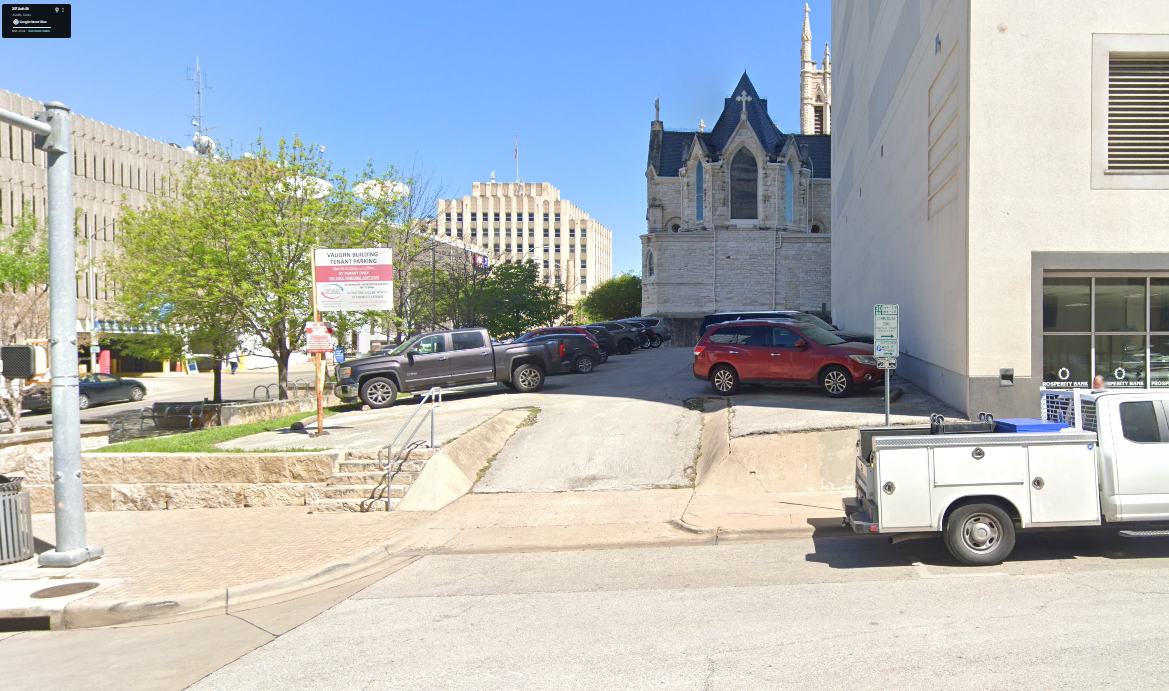 Photo of 202 E 9th St. (901 Brazos St.) - Lot
