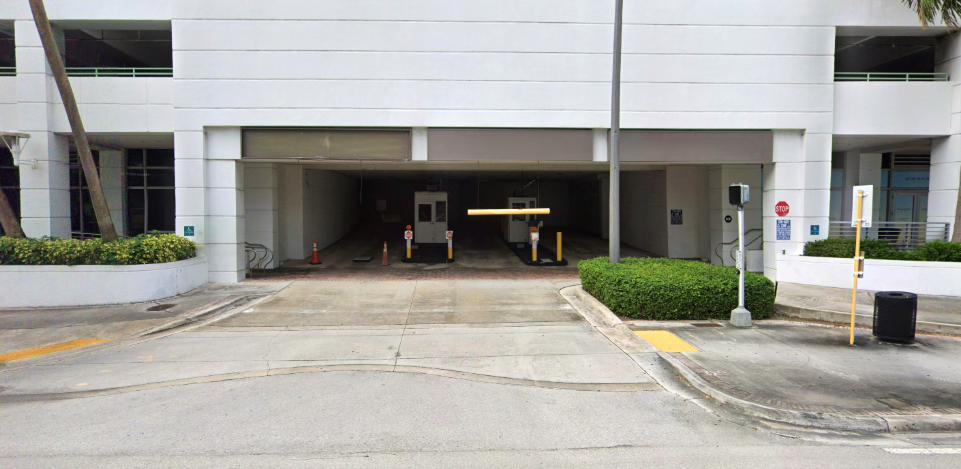 Photo of 3660 S Ocean Dr. - Garage