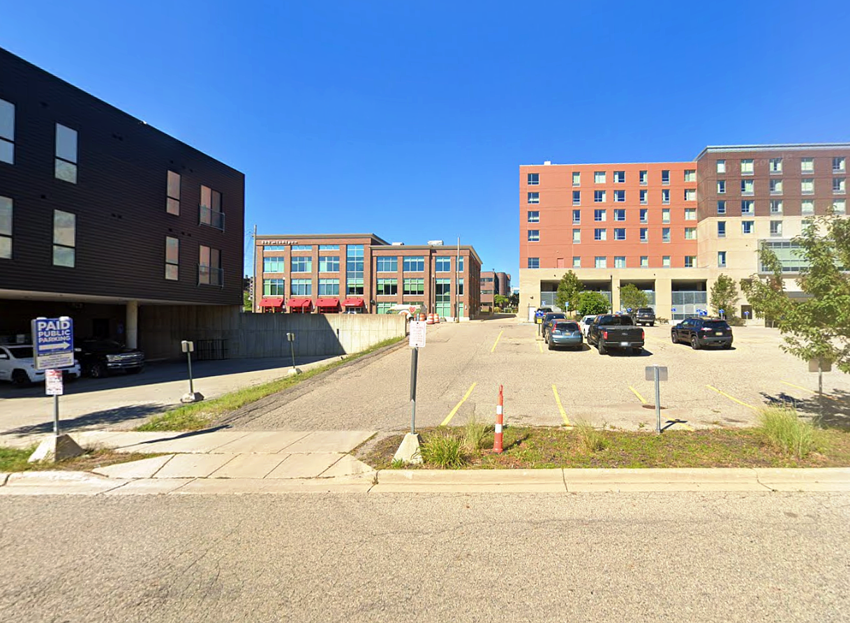 Photo of 560 Calder St. NE - Lot