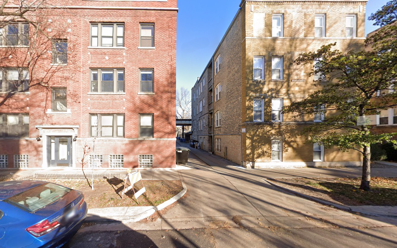 Photo of 3412 N Janssen Ave. - Garage Left Spot