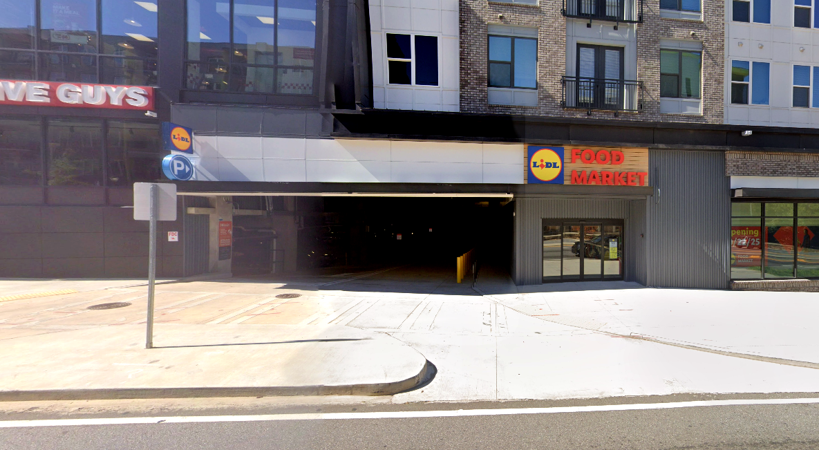 Photo of 1042 Northside Dr. NW - Interlock Tower Garage