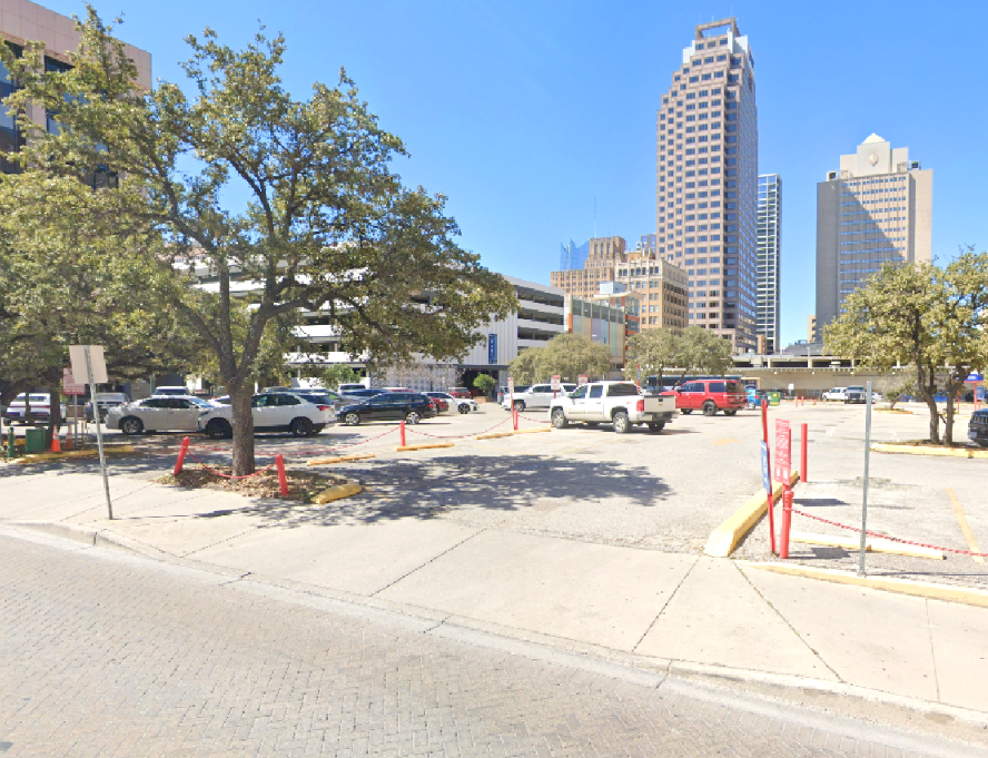 Photo of 800 Navarro St. - Greyhound Lot