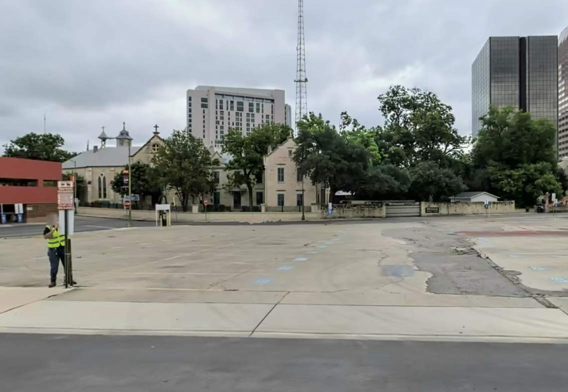 Photo of 504 Soledad St. - Lot