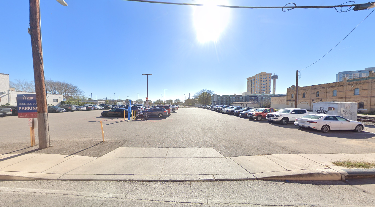 Photo of 1304 E Houston St. - Lot