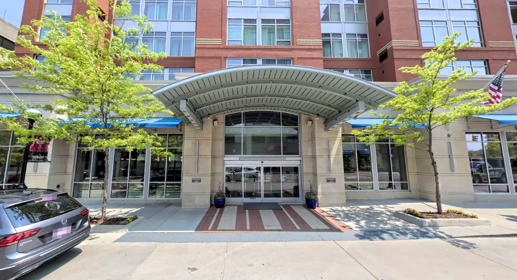 Photo of 102 N Ashley St. (120 W Huron St.) - Residence Inn by Marriott - Ann Arbor Downtown Valet Stand