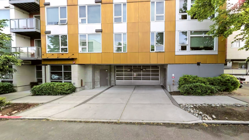 Photo of 3248 California Ave. SW (3220 California Ave. SW) - Springline Garage