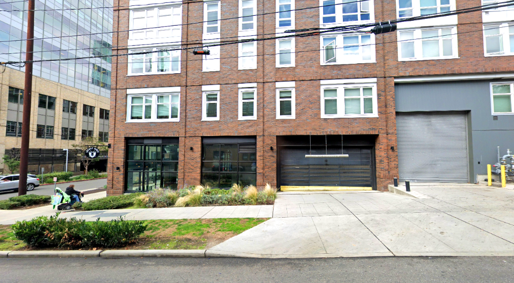 Photo of 1019 Jefferson St. (520 Terry Ave.) - Saxton Garage