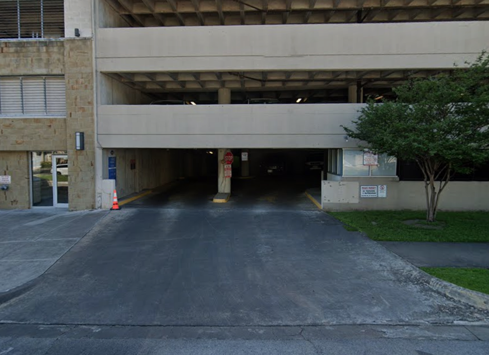 Photo of 307 W 12th St. - Granger Garage