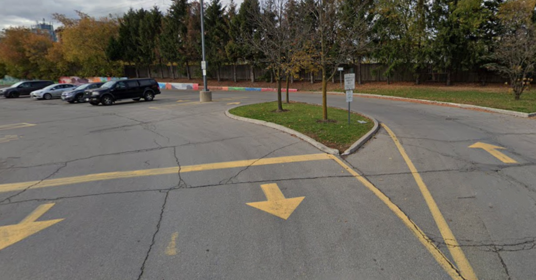 Photo of 69 Hammond Pl. (650 Dupont St.) - Lot