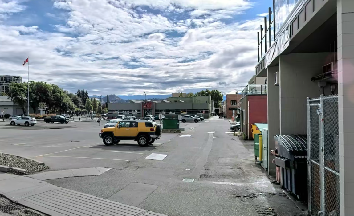 Photo of 1480 Mill St. (235 Queensway Ave.) - Willow Inn Lot #252