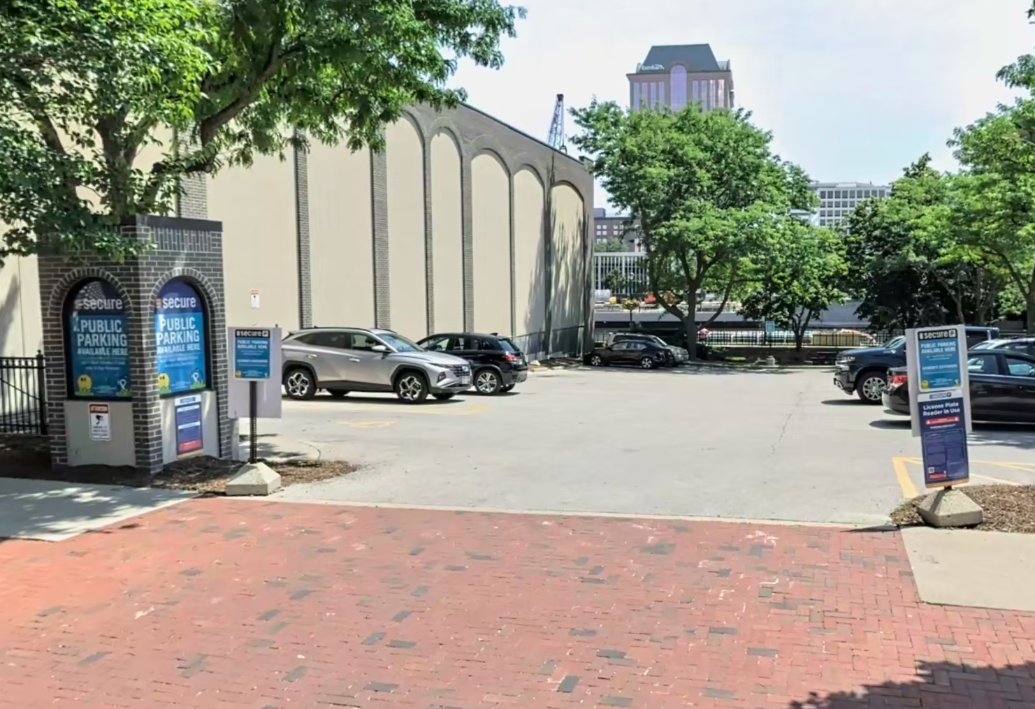 Photo of 1030 N Doctor M.L.K. Jr Dr. - Usinger Lot