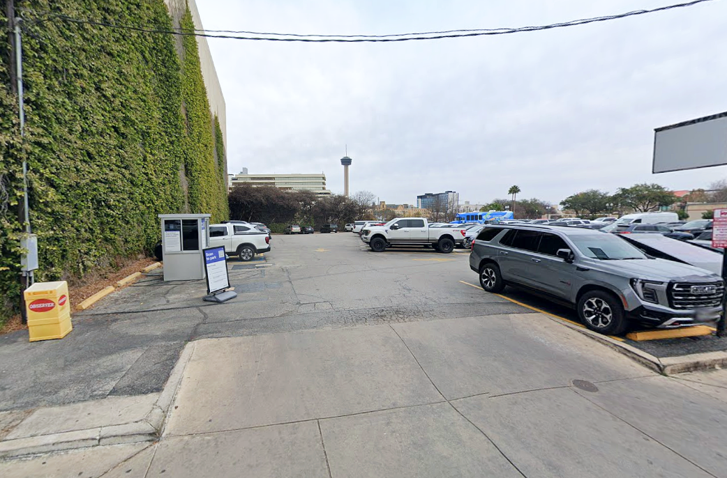 Photo of 326 Main Plaza - Western Lot