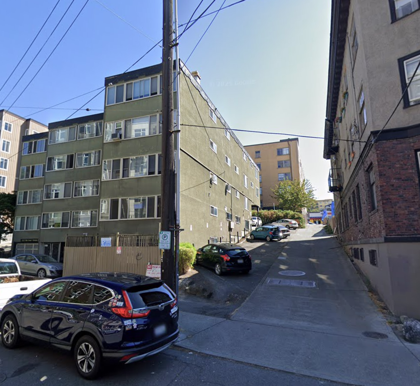 Photo of 112 Bellevue Ave. E - Illiad Apartments Lot
