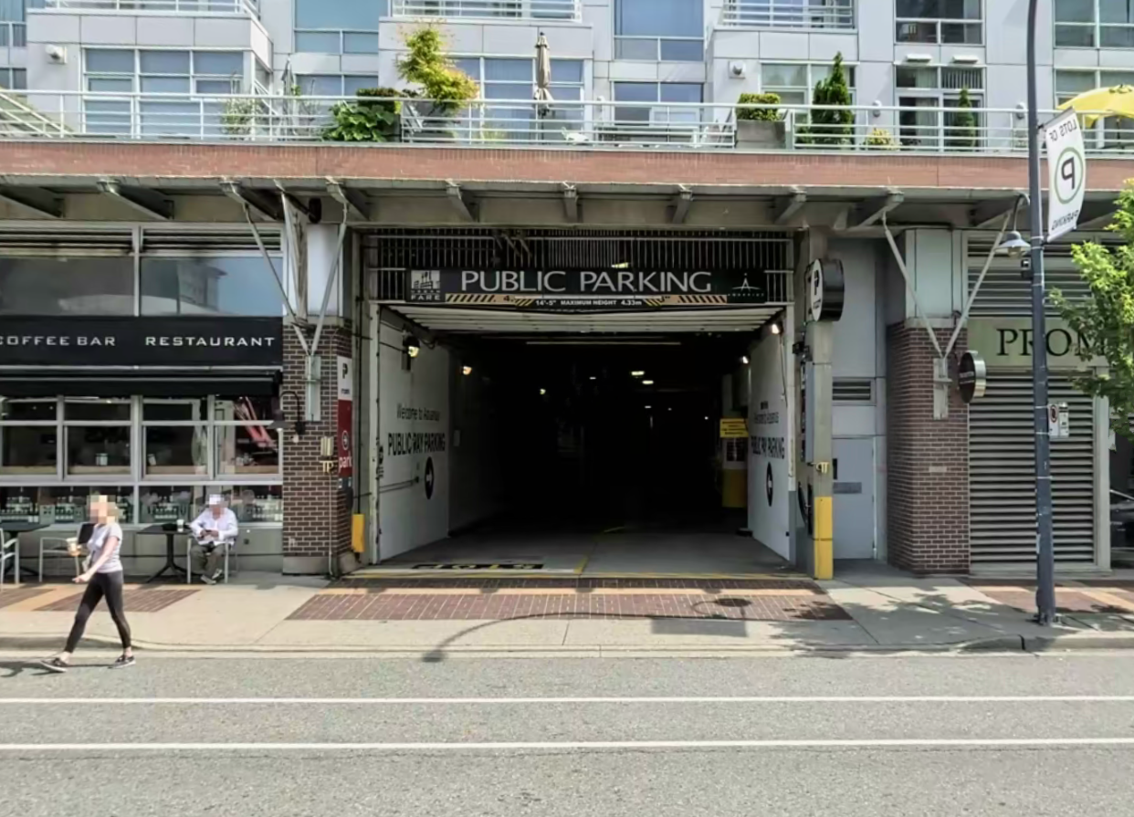Photo of 157 Davie St. (189 Davie St.) - Aquarius Parkade Garage (Lot 1301)