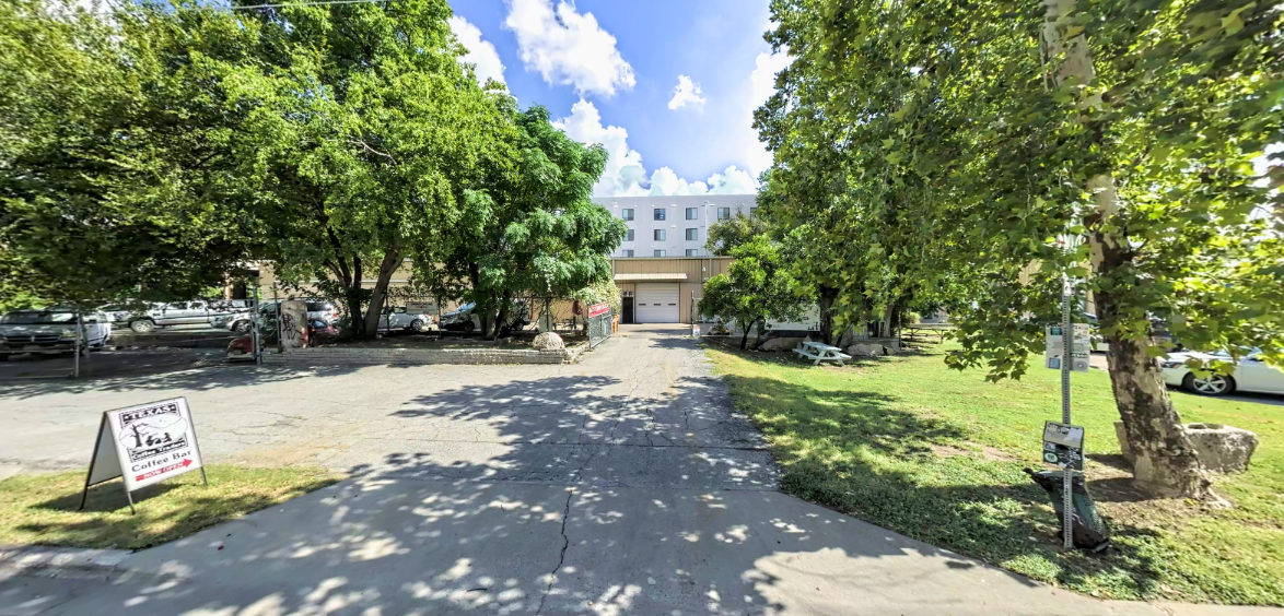 Photo of 1400 E 4th St. - Lot