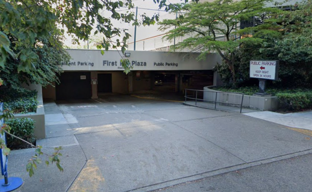 Photo of 1098 Summit Ave. - Garage A765