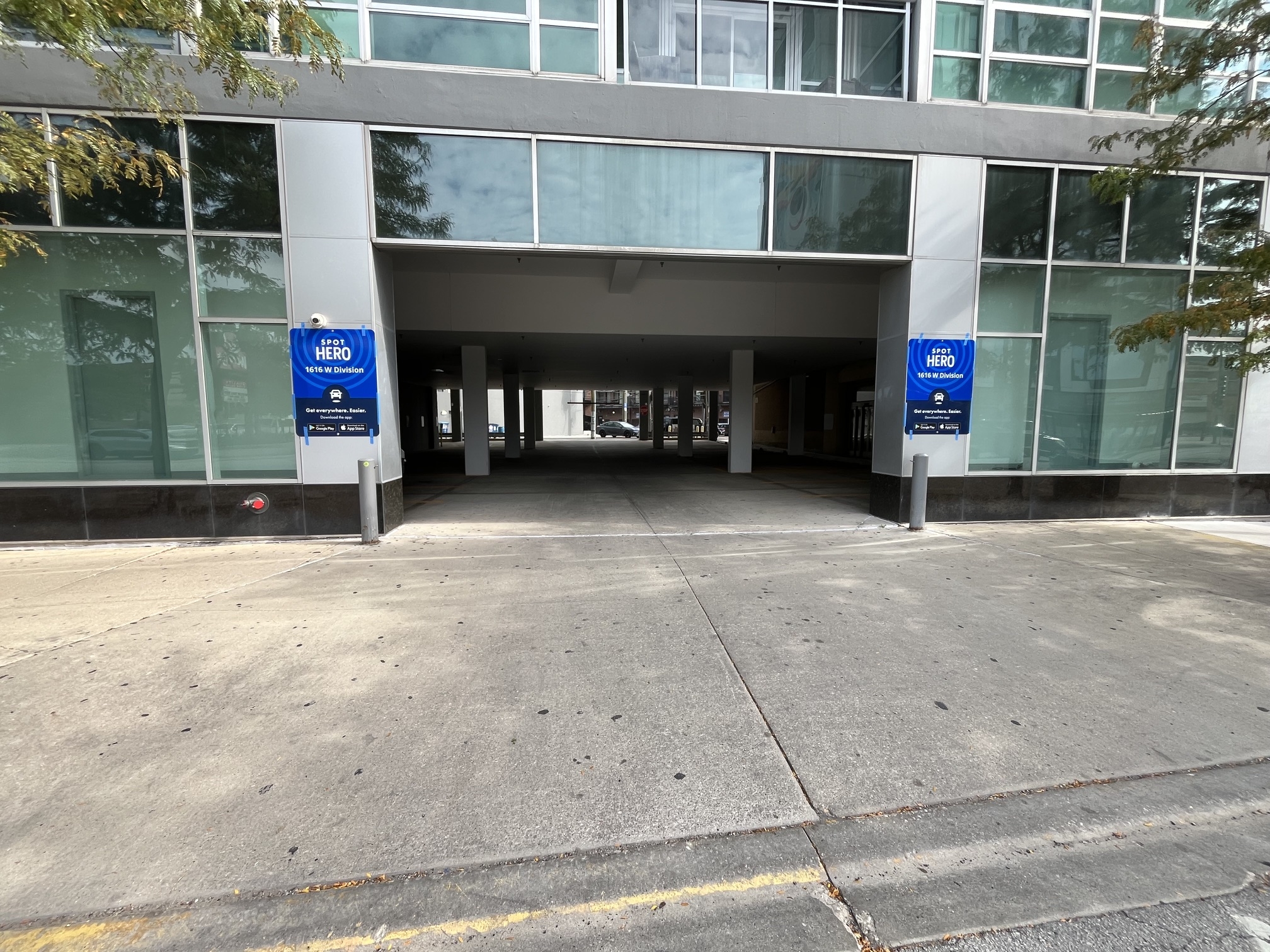 Photo of 1616 W Division St. - Garage
