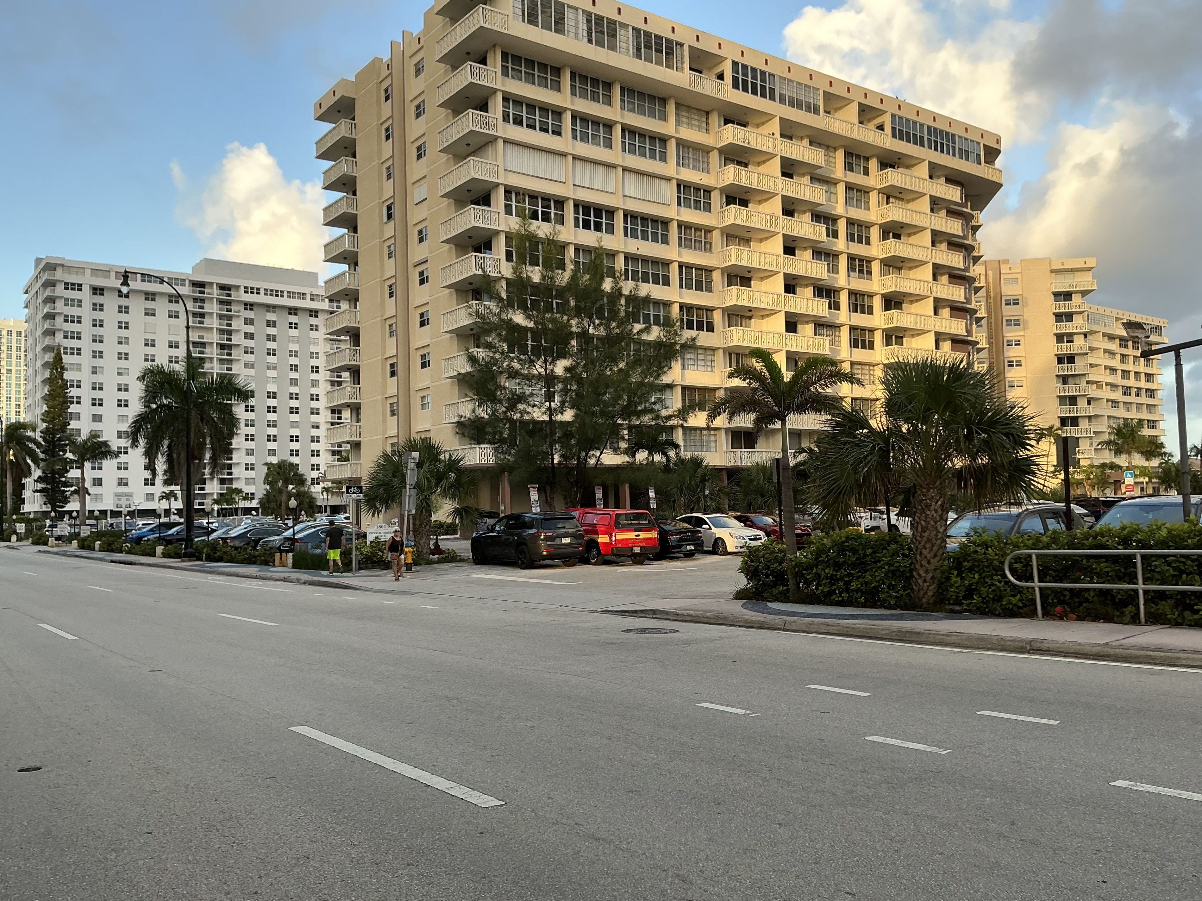 Photo of 1801 S Ocean Dr. - Valet Garage
