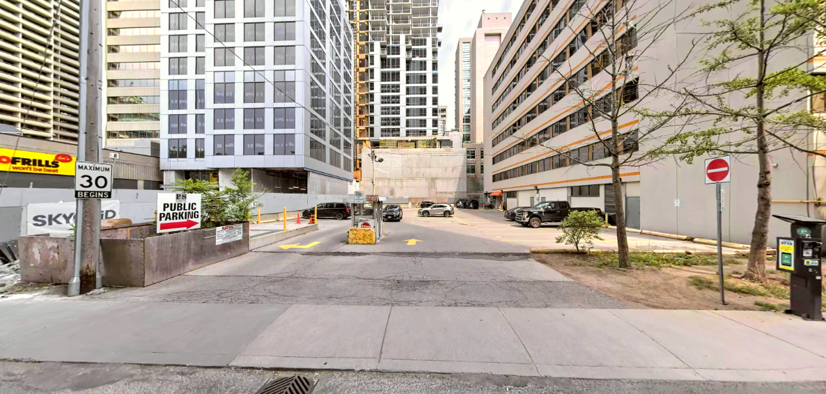 Photo of 28 Selby St. (600 Sherbourne St.) - Lot
