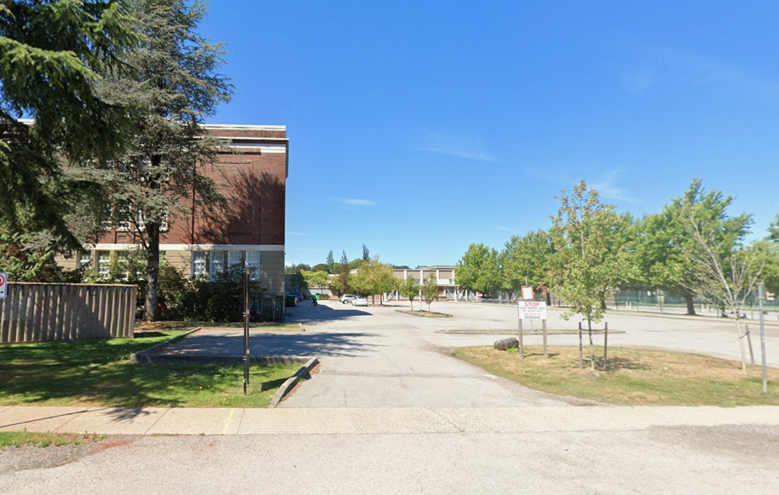 Photo of 3138 Wallace St. (3939 W 16th Ave.) - Lord Byng Secondary School Lot