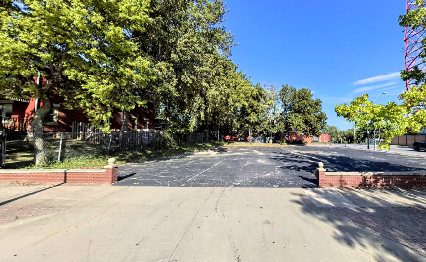 Photo of 3083 Grand Ave. (300 E 31st St.) - Lot