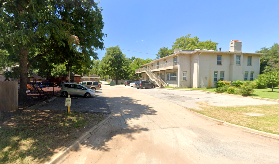 Photo of 1004 Chautauqua Ave. (704 W Lindsey St.) - Church of Norman Lot