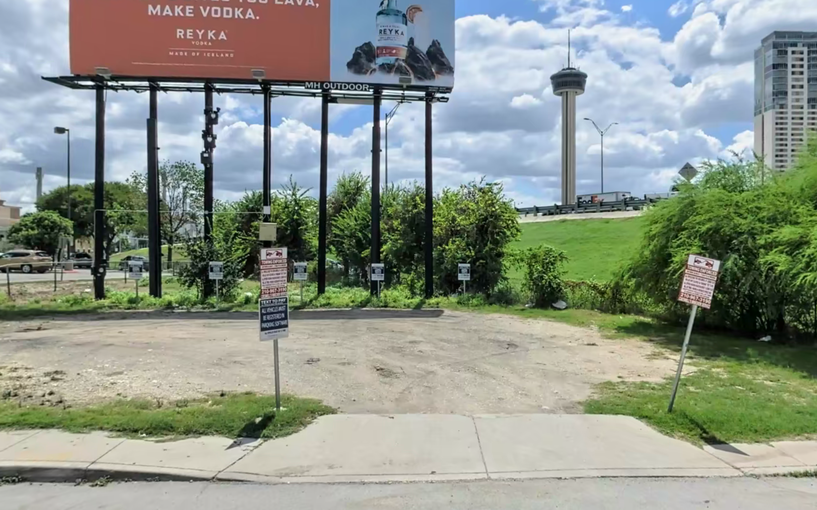 Photo of 508 E Crockett St. - Billboard Lot (P1119)