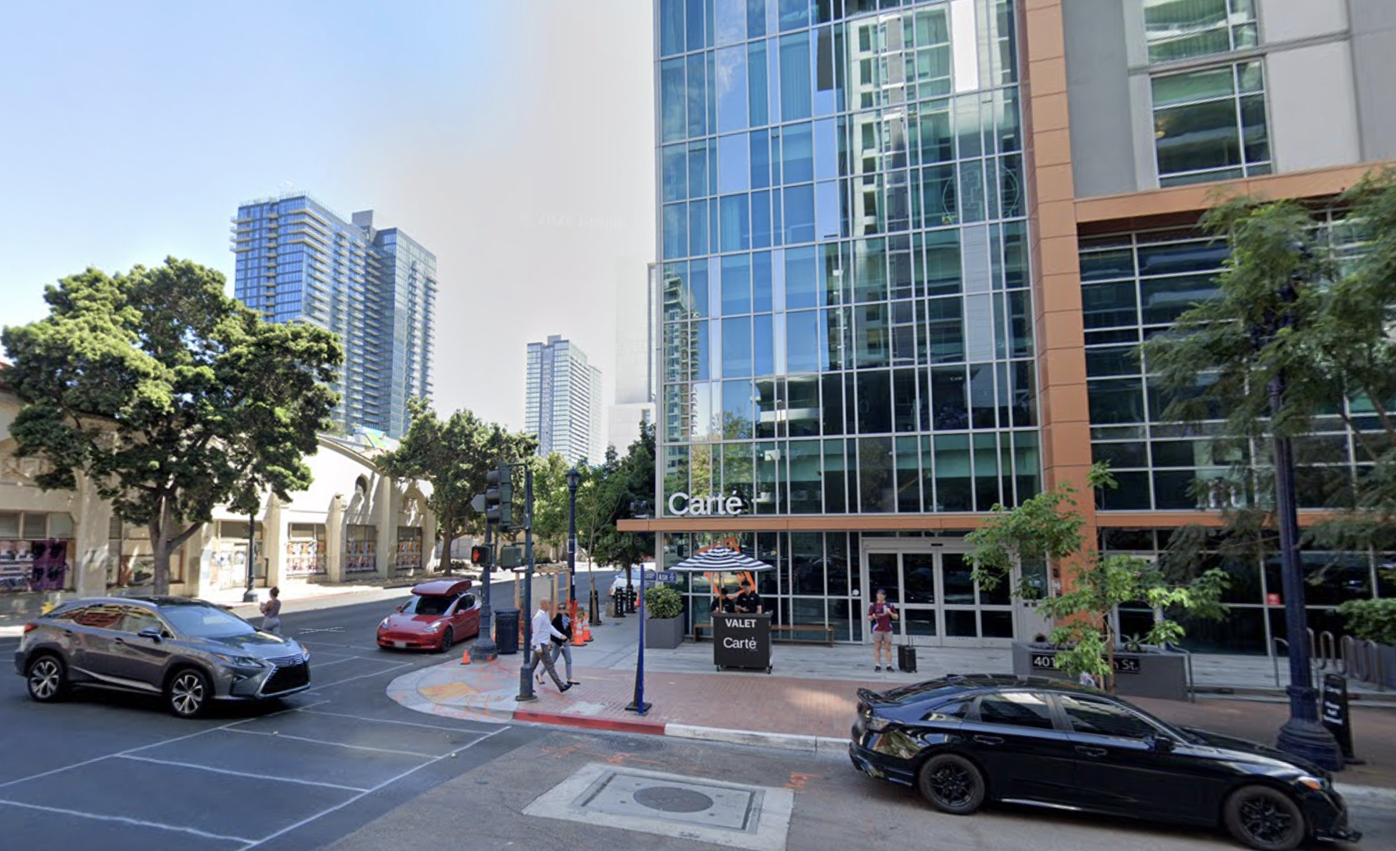 Photo of 401 W Ash St. - Carte Hotel Valet Stand